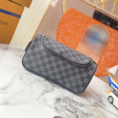 Replica Louis Vuitton Toiletry Pouch N47625